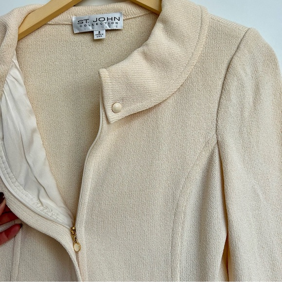 St. John Collection round collar cream suit jacket - Picture 4 of 6